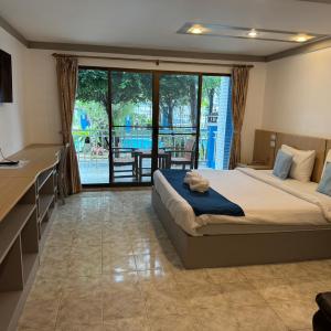 Double Room with Pool View