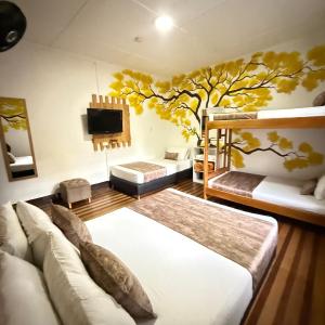 Economy Quadruple Room with Shared Bathroom