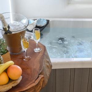 Honeymoon Suite with private Jacuzzi