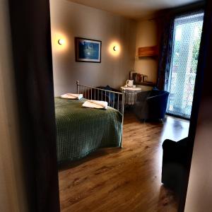 Triple Room with Bathroom