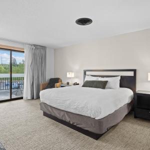 King Room with Balcony