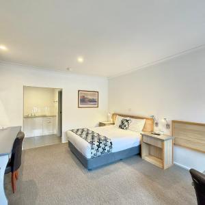 Deluxe Queen Room (ground Level)