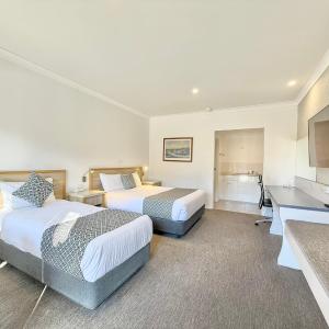 Deluxe Twin Room (Ground Level)