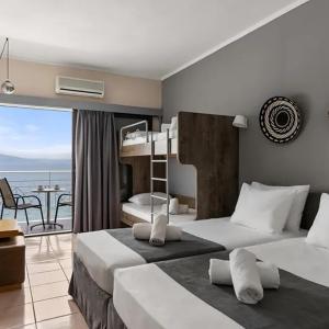  Family Room Bunk Bed Sea View