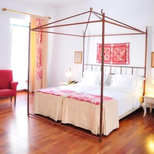Two Connecting Double or Twin Rooms