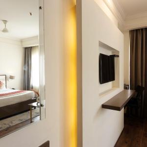 Superior Deluxe Double or Twin Room 