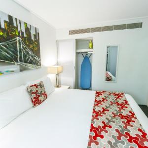 Two-Bedroom Apartment with Free Wi-Fi