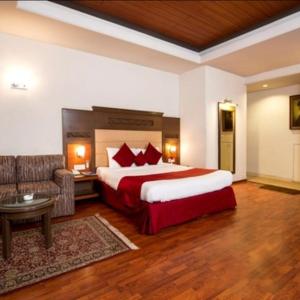 Premium Double Room (2 Adults + 1 Child)