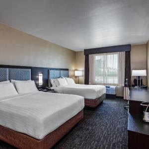 Standard Room with Two Queen Beds