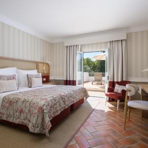 Classic Superior Room with Terrace and Garden View