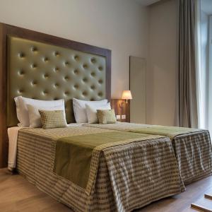 Deluxe Double Room with Extra Bed
