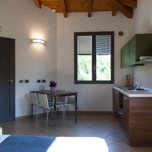 Studio (2 Adults)