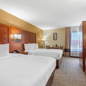 Queen Room with Two Queen Beds - Non-Smoking