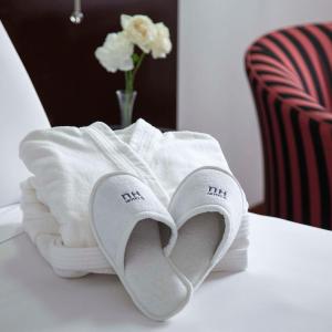 Premium Double Room with Extra Bed (2 Adults + 1 Child)