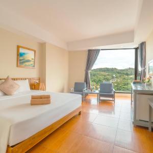 Superior Double or Twin Room with Mountain View