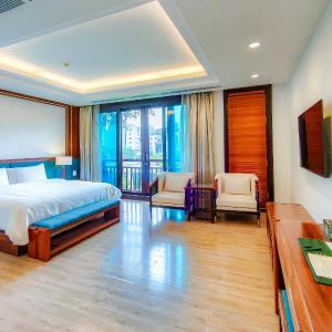 Deluxe King Room