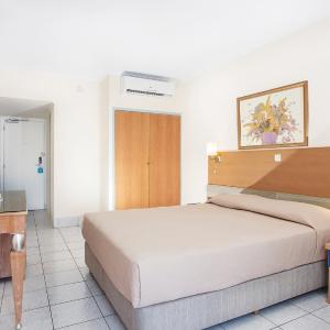Twin Room with Harbor View
