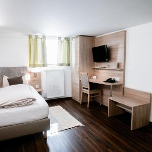 Economy Single Room