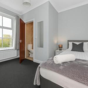 Standard Single Room with Shower