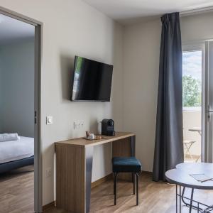 One-Bedroom Suite