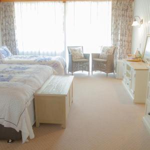 Chalet with Spa Bath