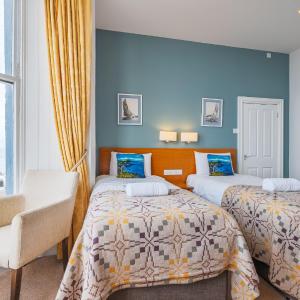Twin Room with Sea View