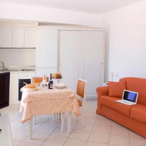 Studio (2 Adults)