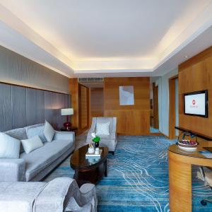 Deluxe Suite with Sea View