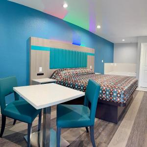 King Room with Spa Bath