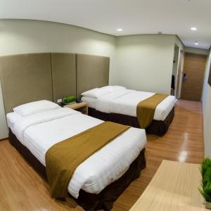 Superior Triple Room