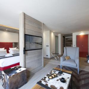 Junior Suite with Spa Access