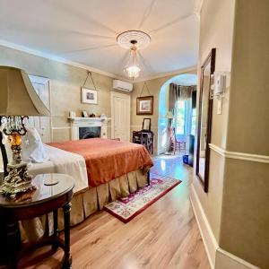 Queen Suite with Sea View