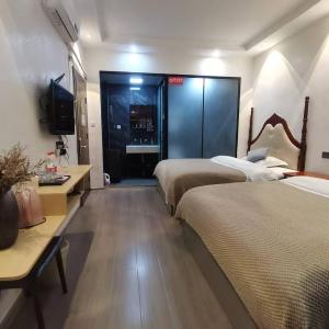 Deluxe Double Room with River View