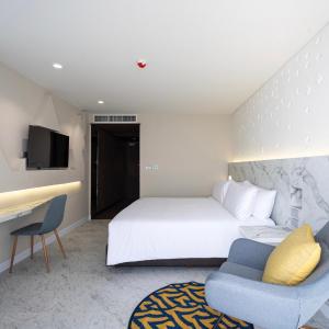 King Room with Balcony