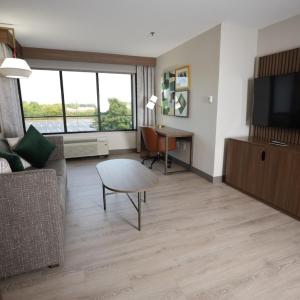Queen Suite with Two Queen Beds