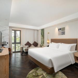 Executive Queen Room