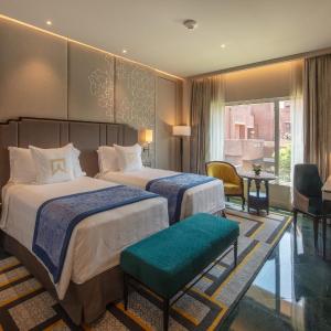 Royale Twin Room with Club Lounge Access