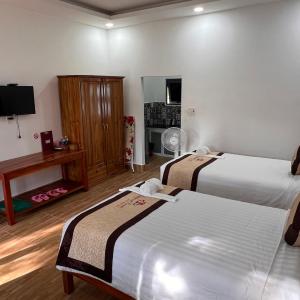 Twin Room with Pool View