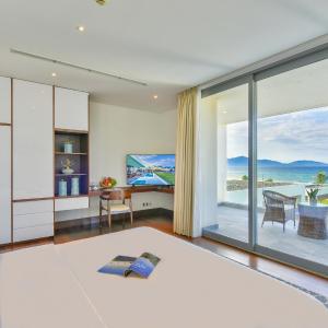 Villa with Sea View