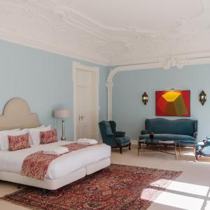 Master Suite with Street View