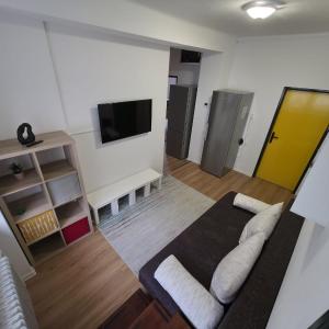 Six-Bedroom House