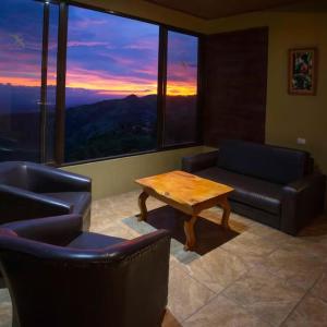Family Room with Mountain View