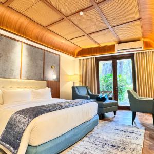 Suite Room with Bathub