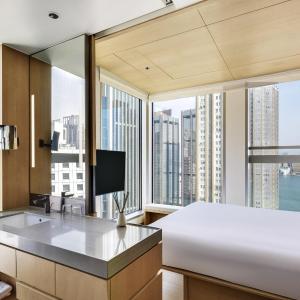 Superior King Room with Harborside
