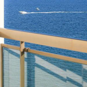 Deluxe Room with Terrace and Sea View