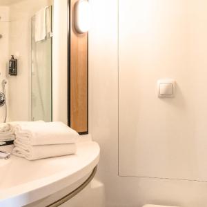 Standard Two Single Bed