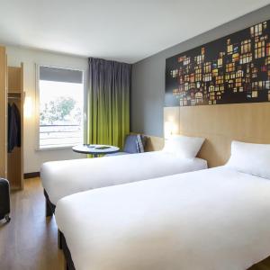 Standard Two Single Bed