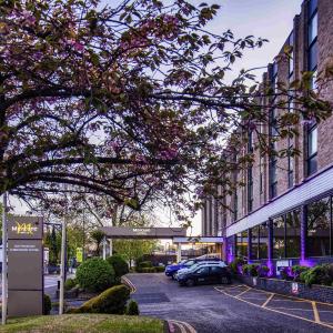 hotelImage