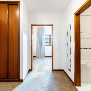 Family Suite (2 Adults + 2 Children)