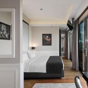 Double Room with Terrace